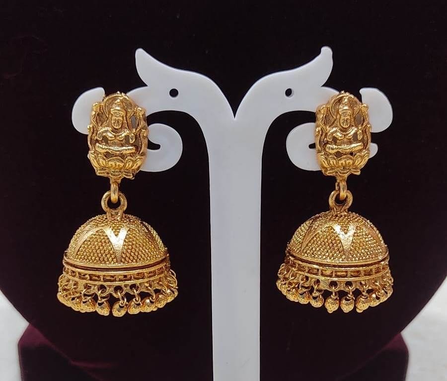 Zaveri Pearls Gold-Toned Ethnic Jihumk With Ghungroo Drops Earring