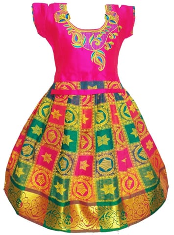 Girls Lehenga Choli / Pattu Pavadai Alphonsa