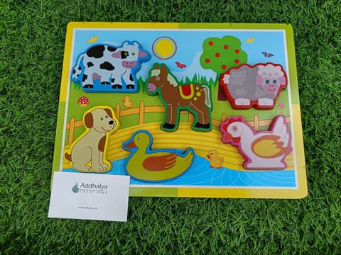 Wooden Chunky Puzzles Farm Animal Theme With Base Image