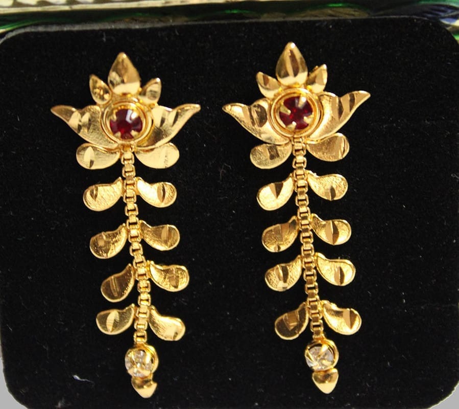 S L GOLD 1 Gram Micro Plated Red & White Design Earring