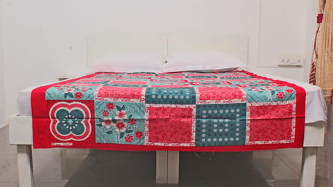 Red Checked  Printed Single Bedsheet 60X90 Inches