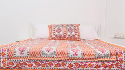 Orange Floral Border Printed Single Bedsheet 60 x 90 Inches with 1 Pillow Cover