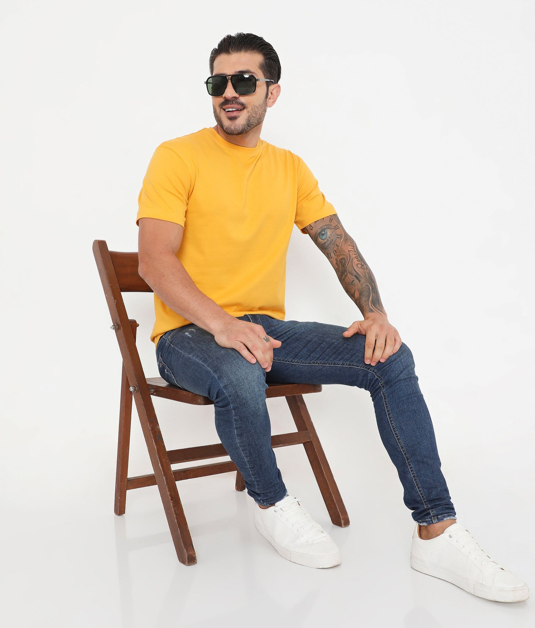 Rivolta Men Solid Golden Leisurewear Essential Cotton Tee