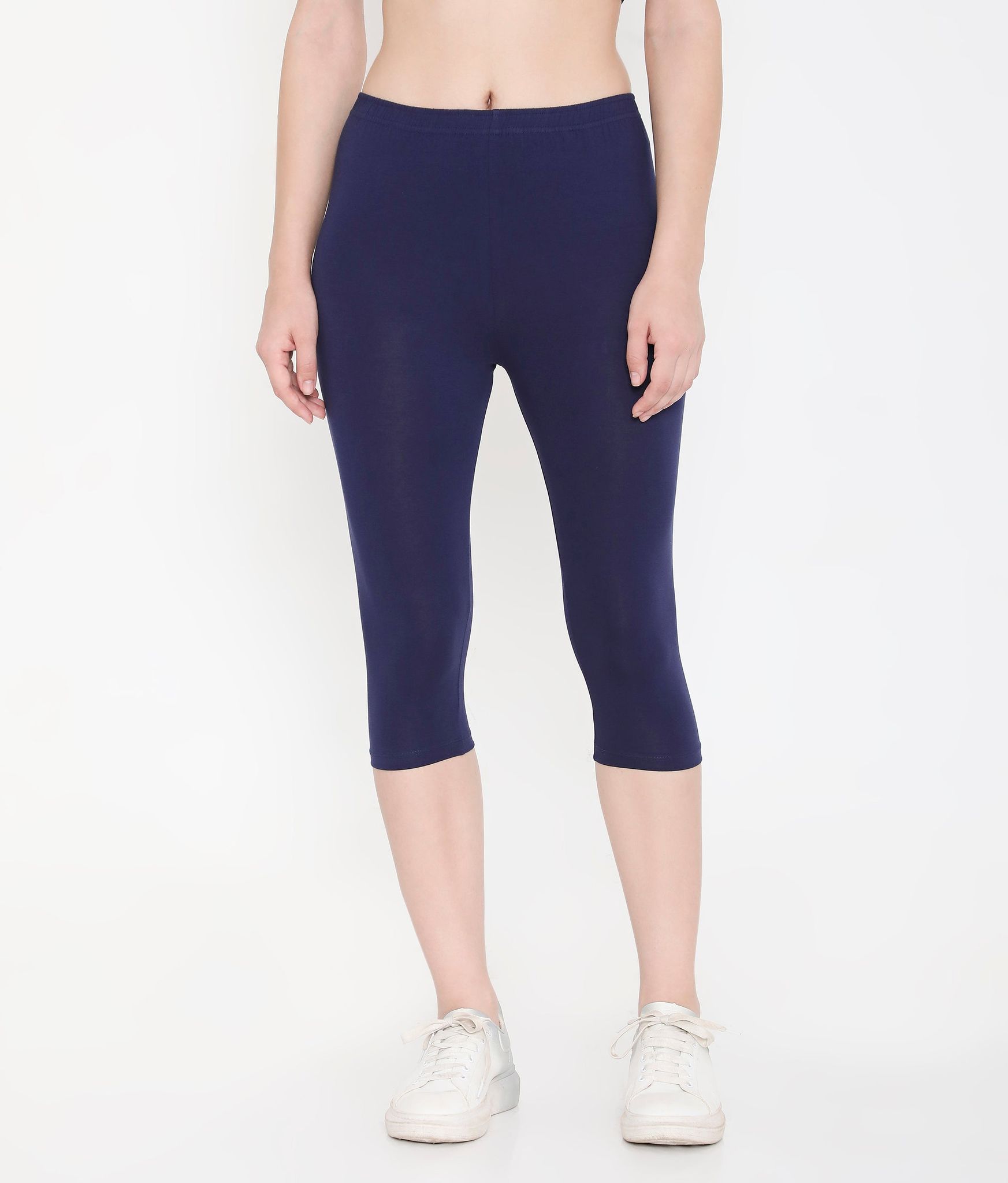 Feelings Women Navy Blue Cotton Everyday Capri